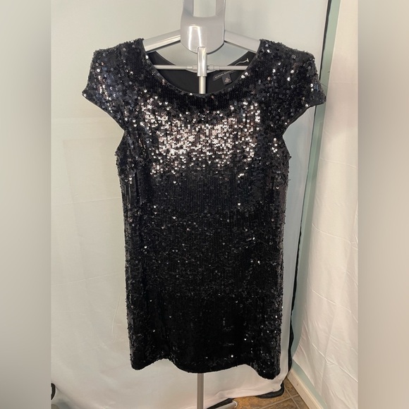 Banana Republic Factory Black Sequin Shift Dress size 10 - Picture 1 of 12